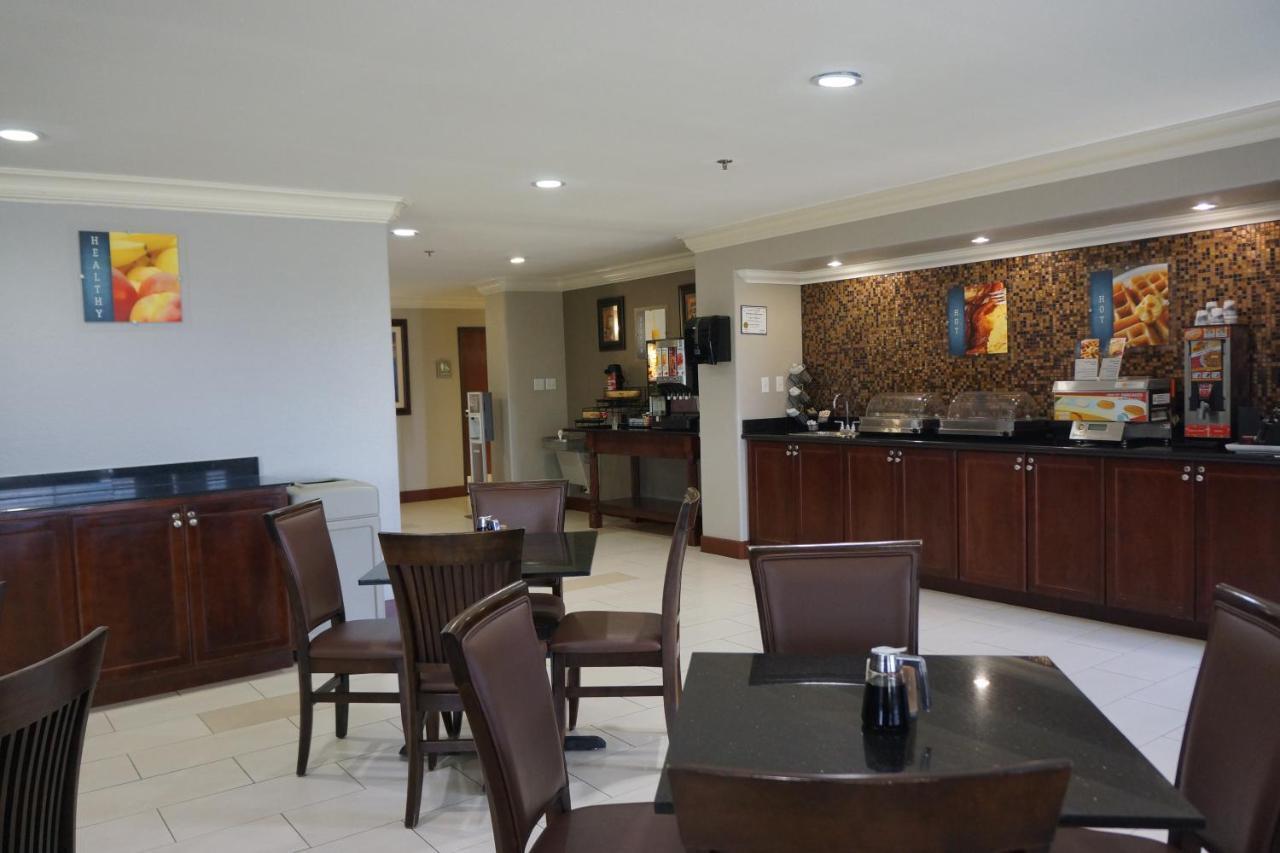 Best Western Isabelle Court Galliano Esterno foto